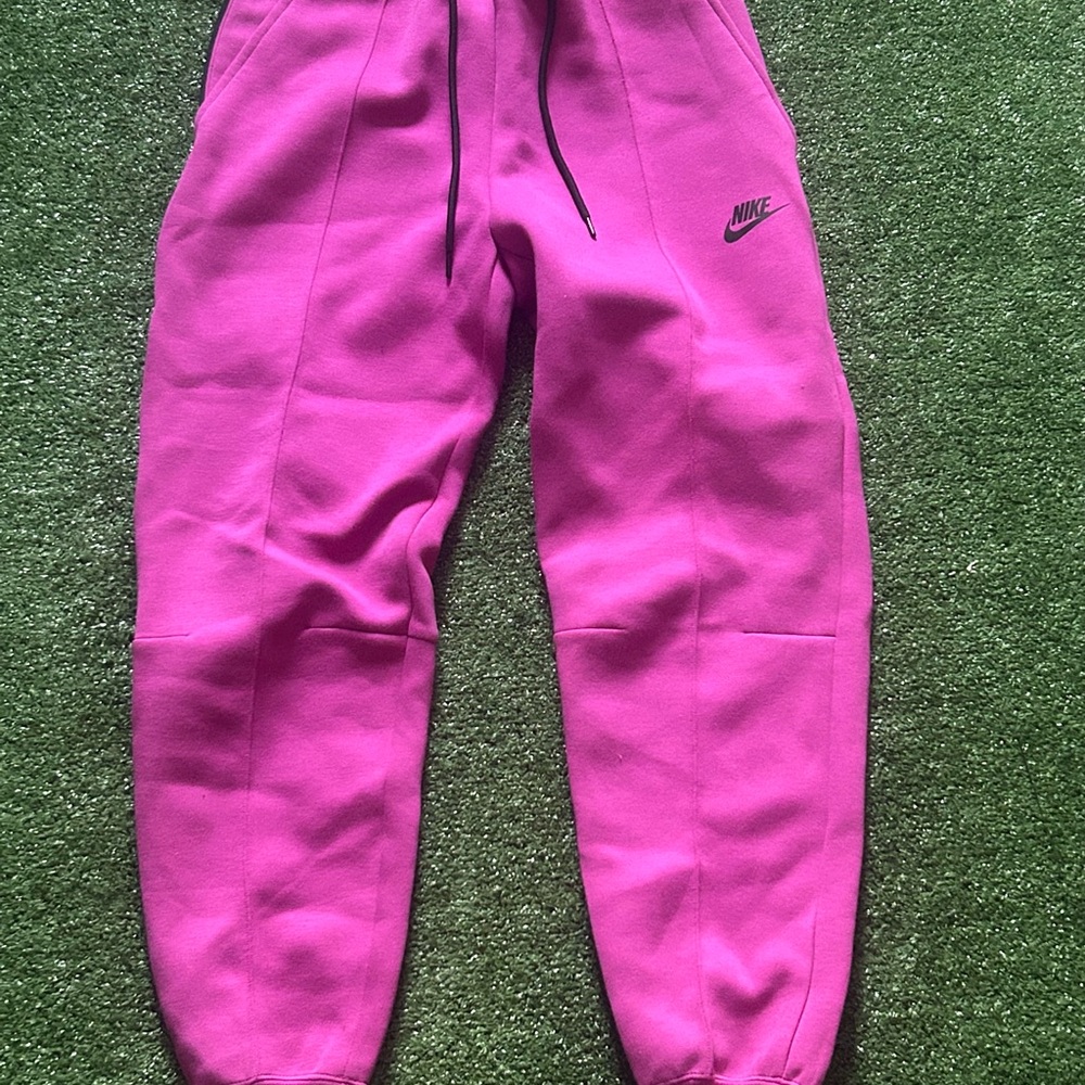 Nike Women's Bright Pink Fleece Joggers